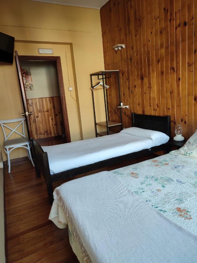 Pension La Fruta Avilés Eksteriør bilde